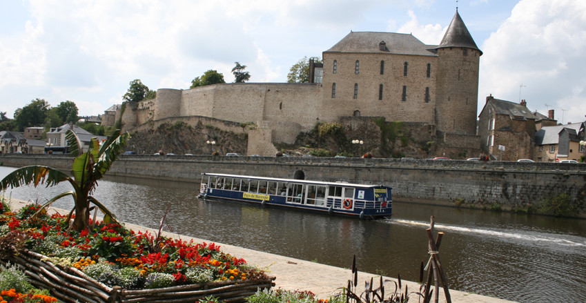 tourisme - bateau - mayenne