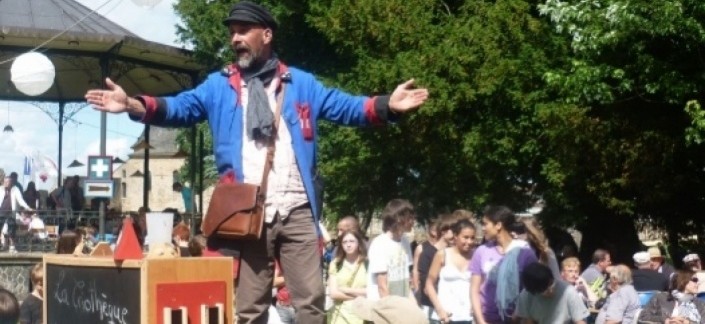 Olivier Hédin, conteur mayennais et crieur public